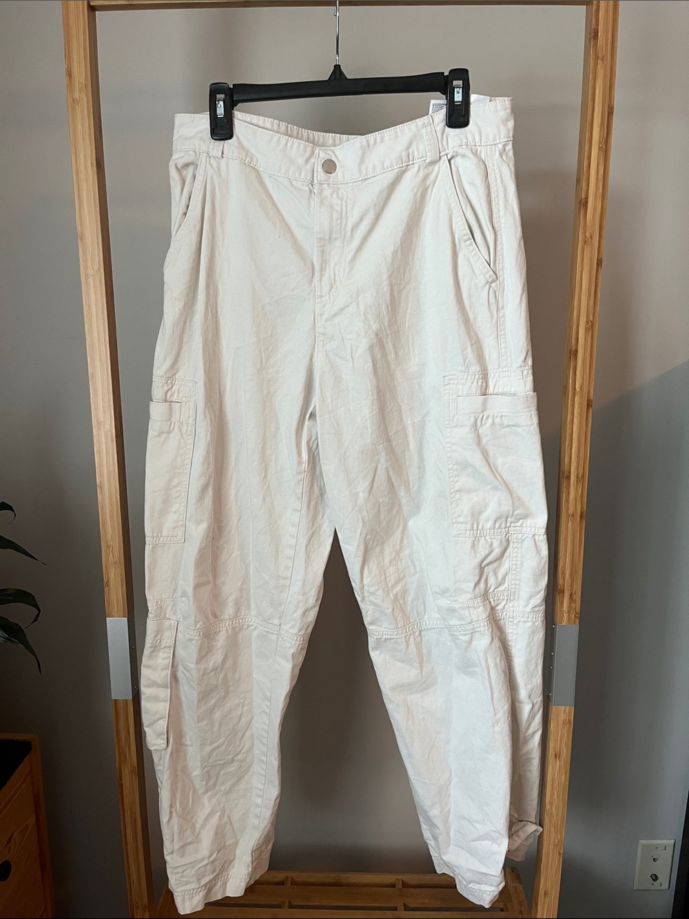 H&M Off-White Cargo Pants with Utility Pockets